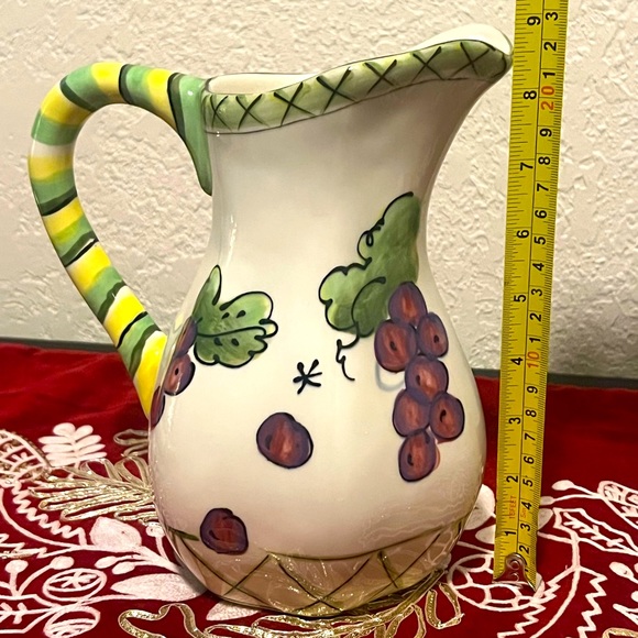 Julia Junkin  Studio Ceramic Mrs Pitcher. Made In The Philippines - Picture 6 of 9